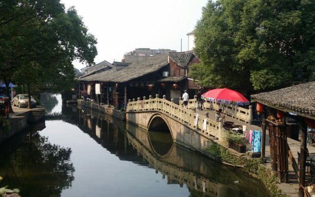 梦见自己身穿血衣游戏画面