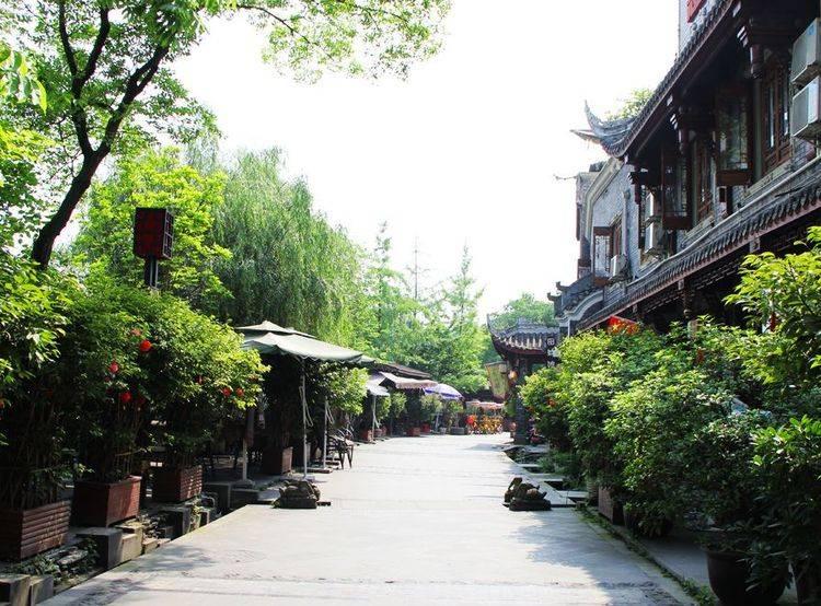 楼盘卖不出去降价抛售就是“扰乱市场”了吗？有什么更好的处理办法？游戏画面